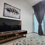 Legasi Kampung Baru Guest House By Rumahrehat Twin Tower View