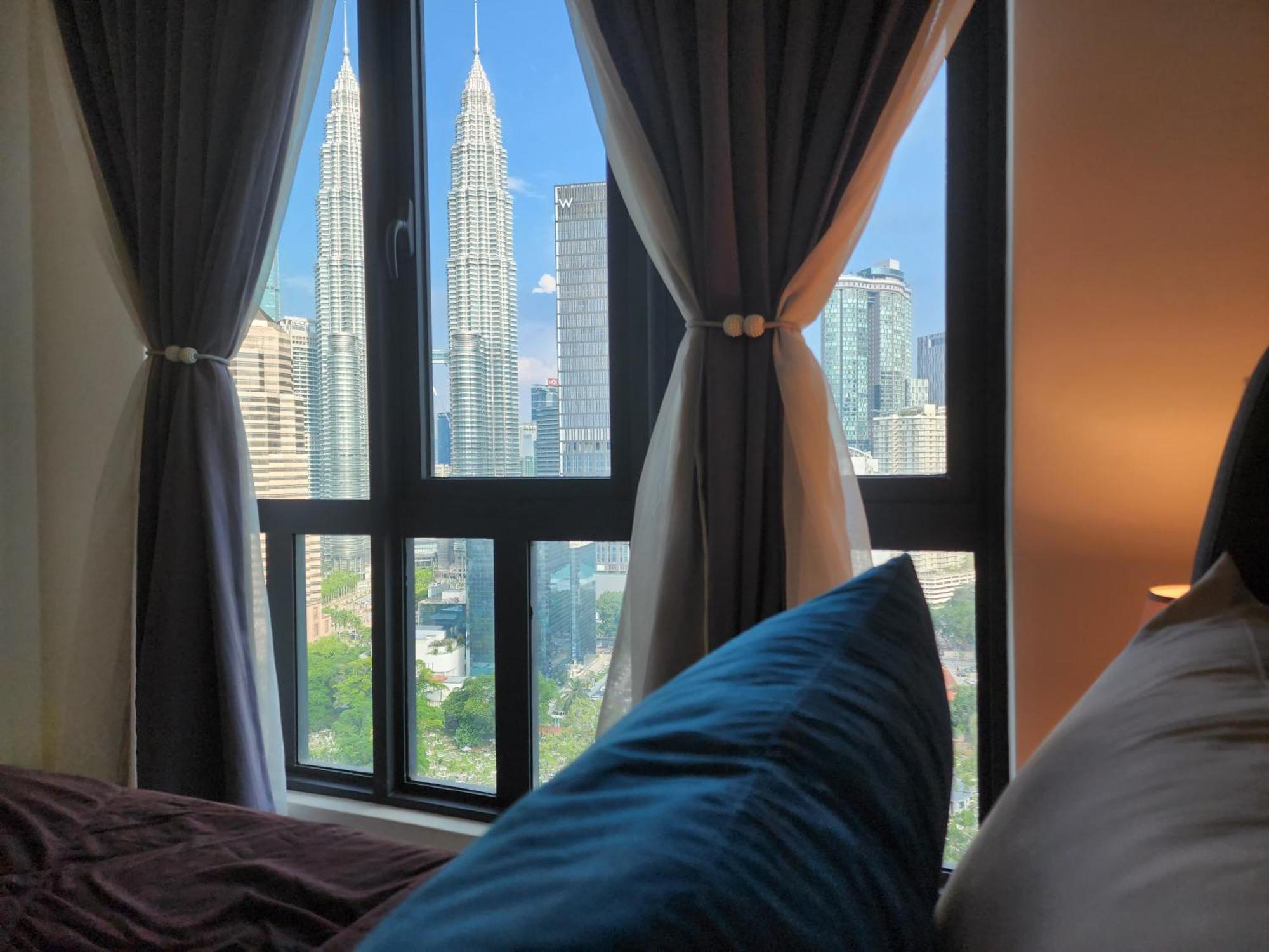 Pangsapuri Legasi Kampung Baru By Rumahrehat Twin Tower View Kuala Lumpur